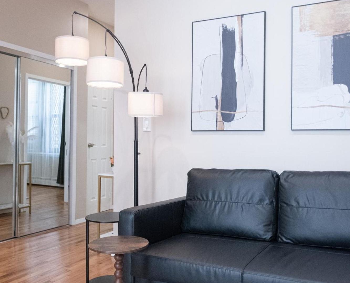 Sunlit 2br Park North Elevator & Laundry *