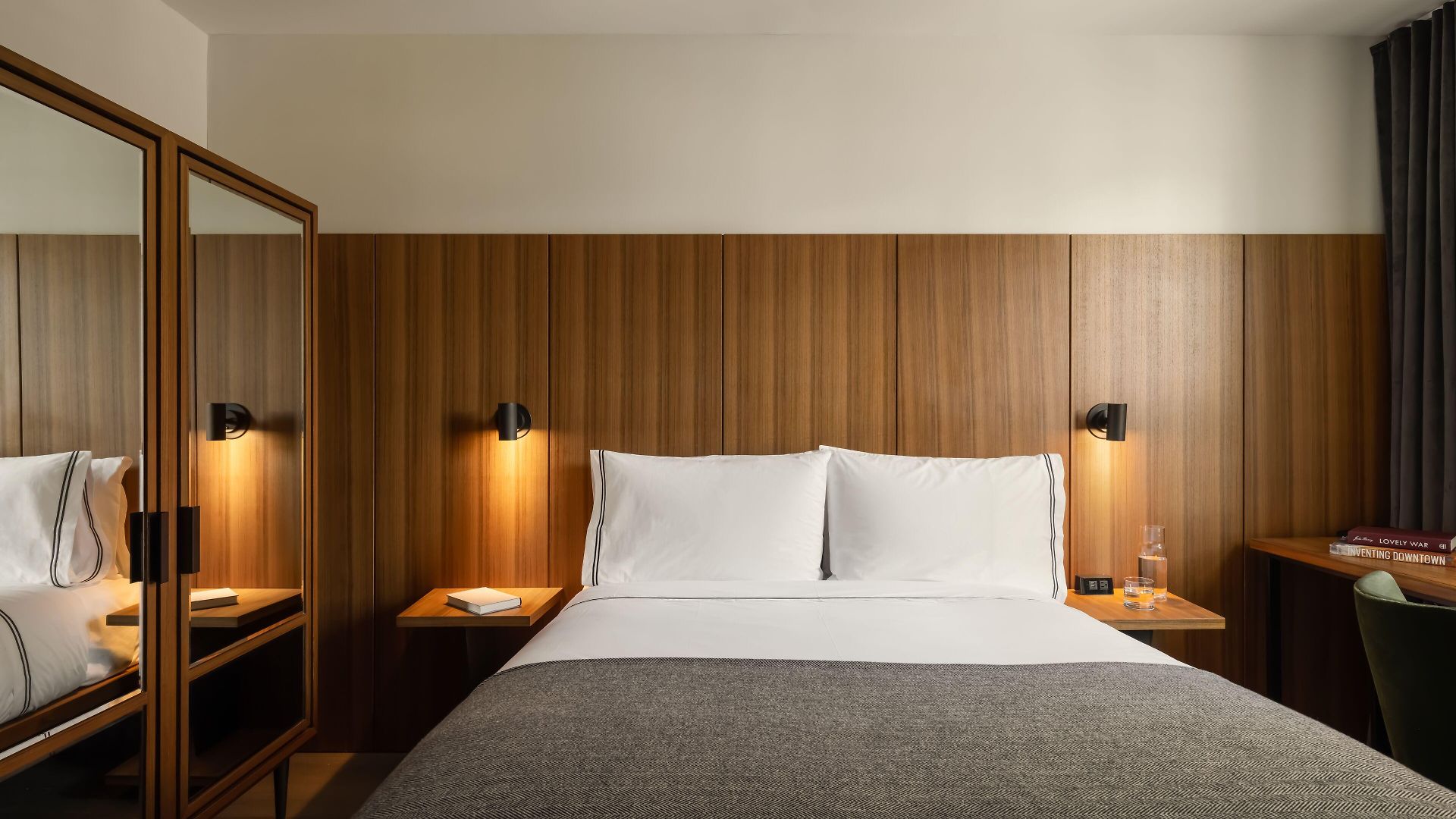 The Moore, City, A Member Of Design 4*