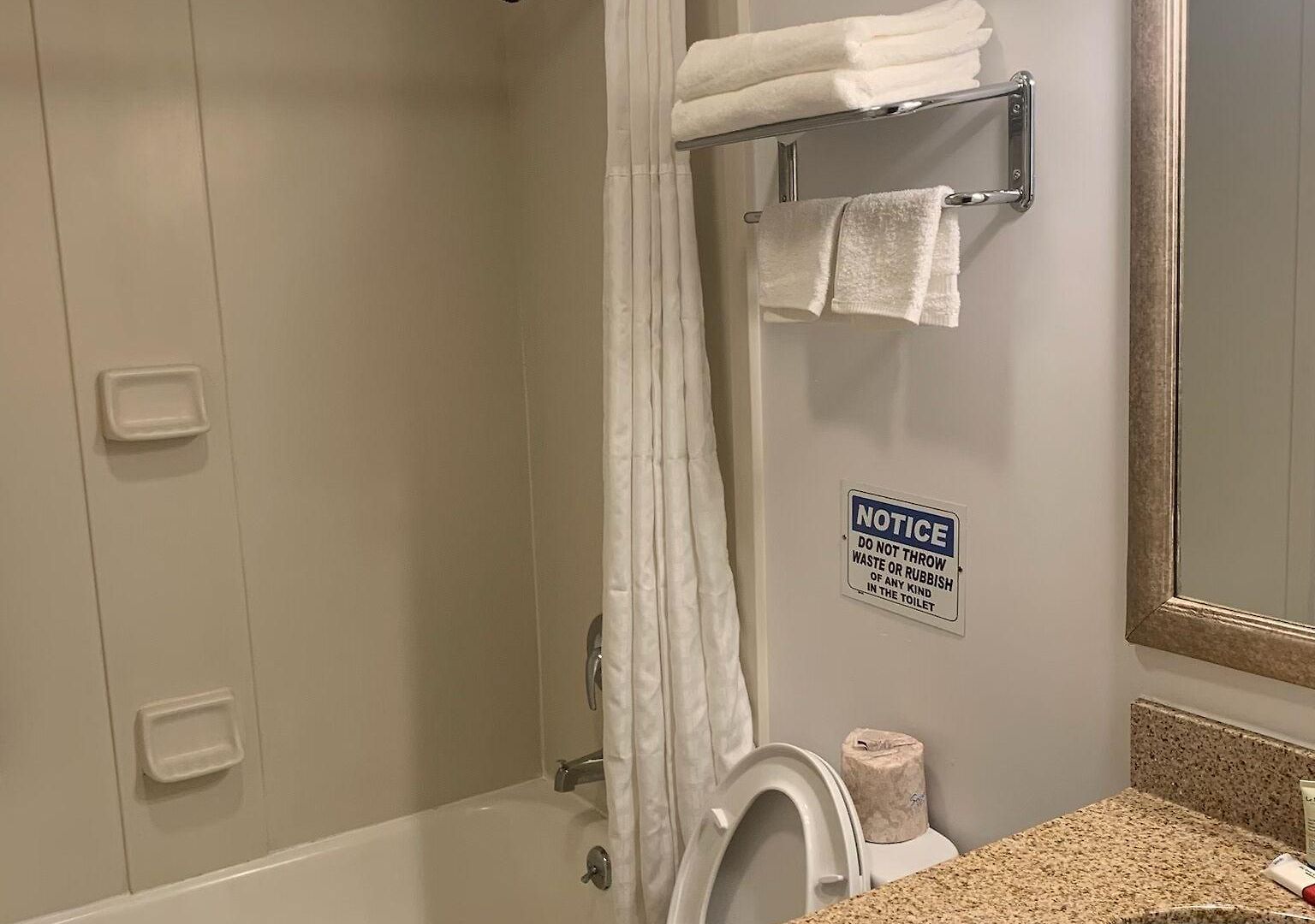 Hotel Sky Flushing/laguardia Airport 4*