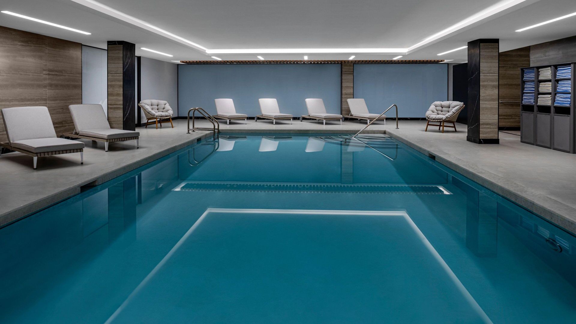 Four Points By Sheraton Flushing 4*