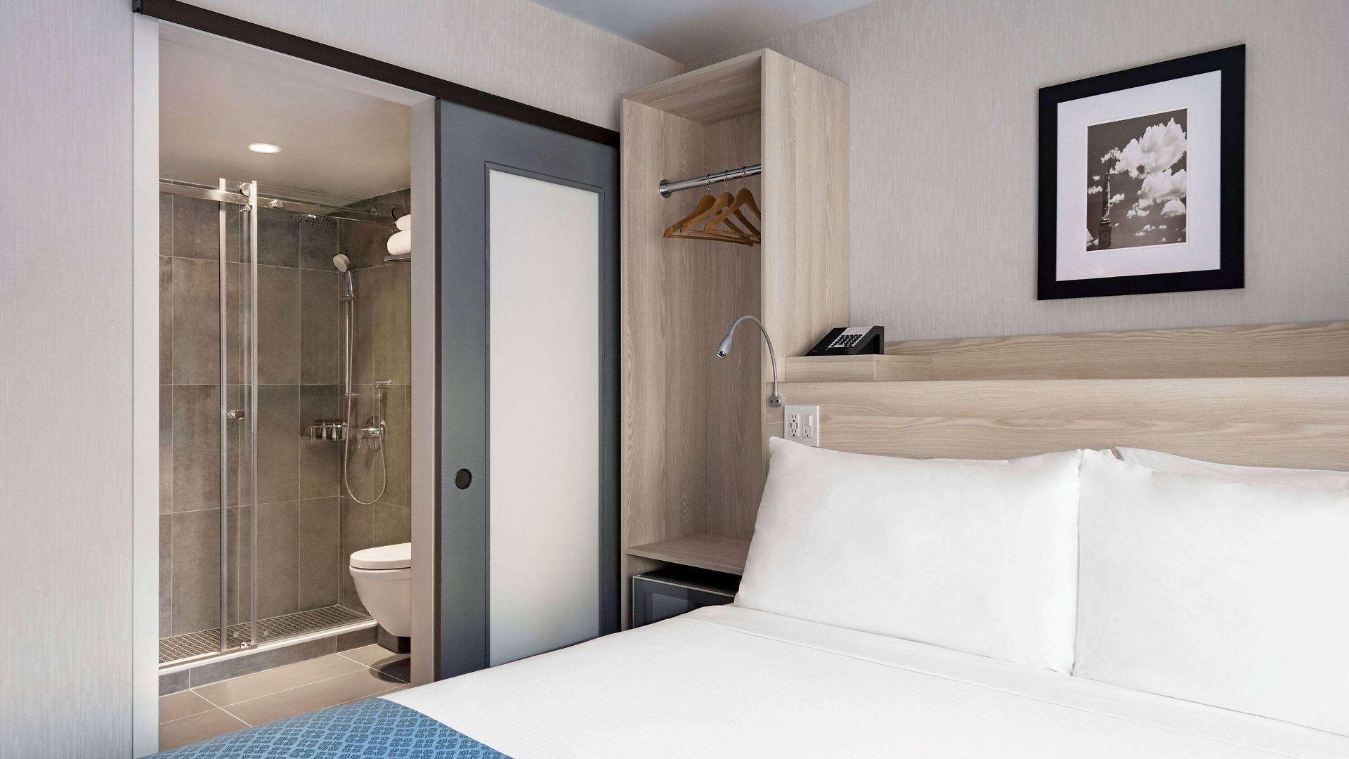 Wingate By Wyndham Midtown South/5th Ave 3*