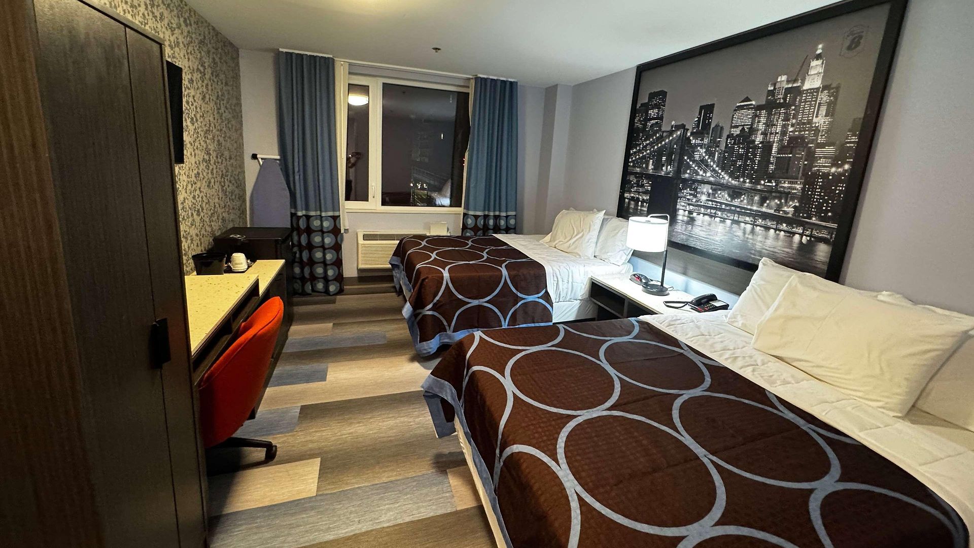 Super 8 By Wyndham Brooklyn Fulton Street Broadway Junction New York