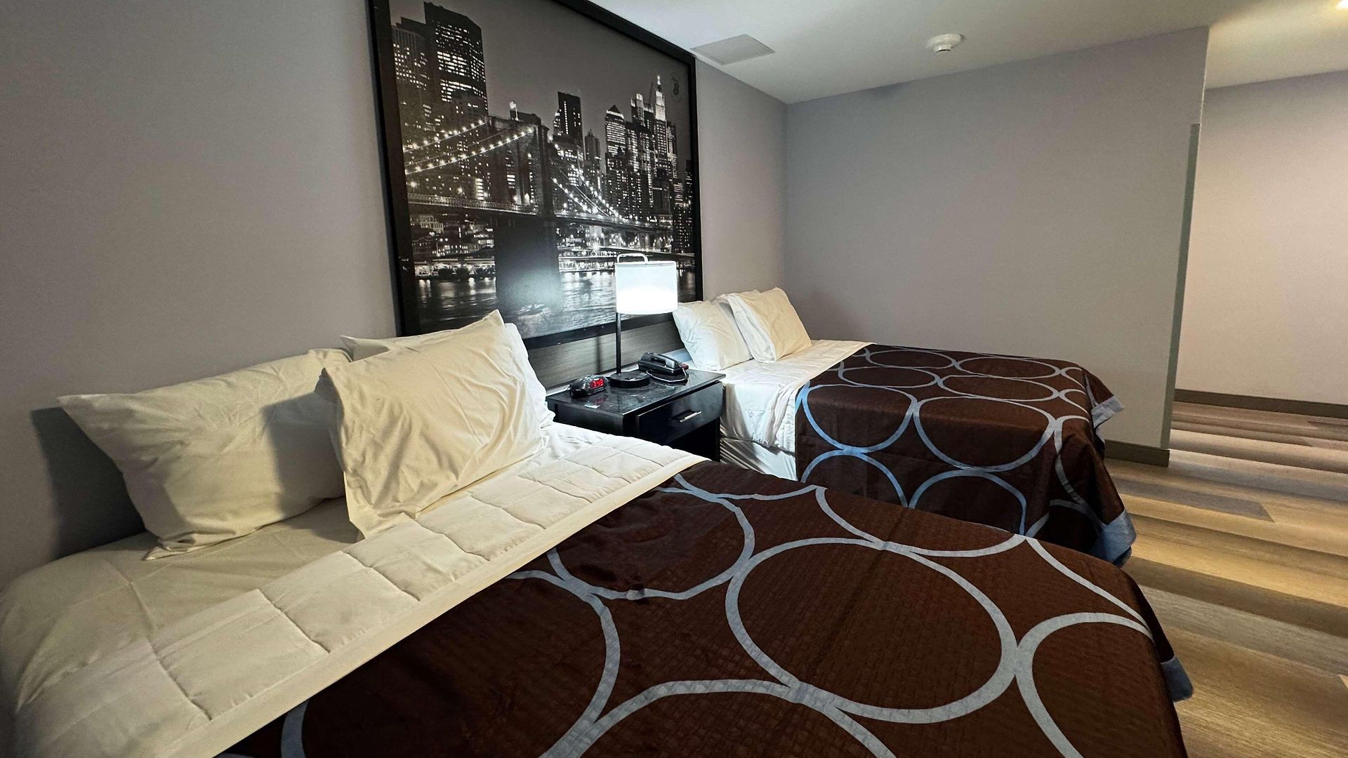 Hotel Super 8 By Wyndham Brooklyn Fulton Street Broadway Junction