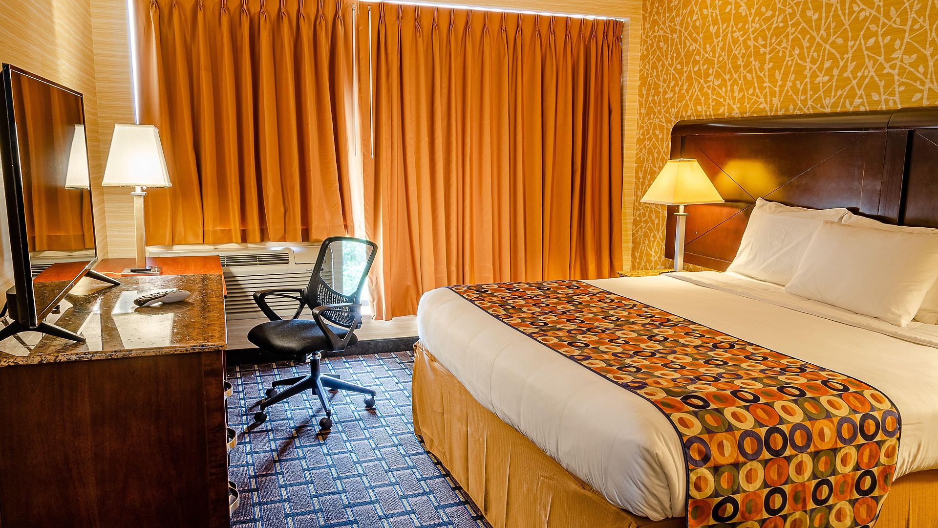 Hotel Elmhurst