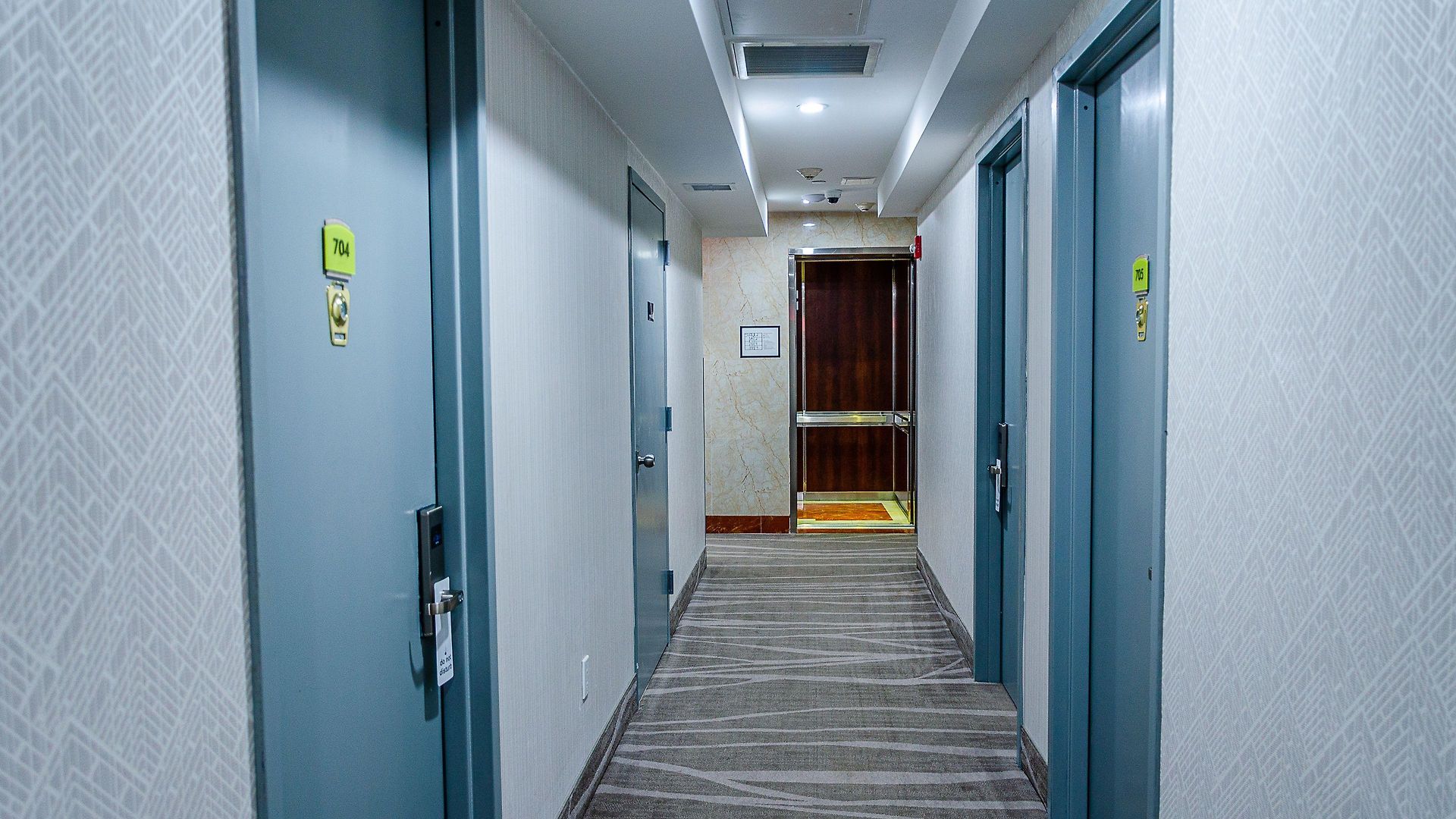 Elmhurst 3* New York