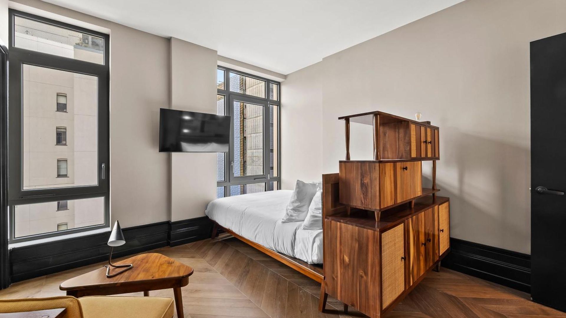Freeman 901 By Rove Travel - With Shared Amenities New York