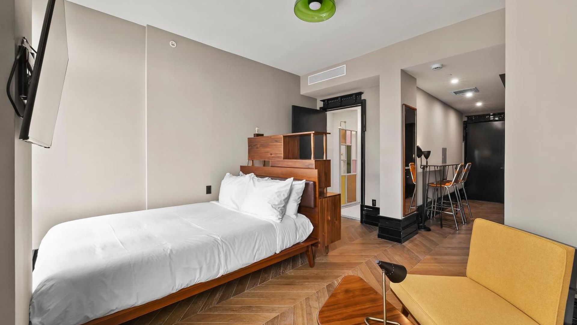 Freeman 901 By Rove Travel - With Shared Amenities