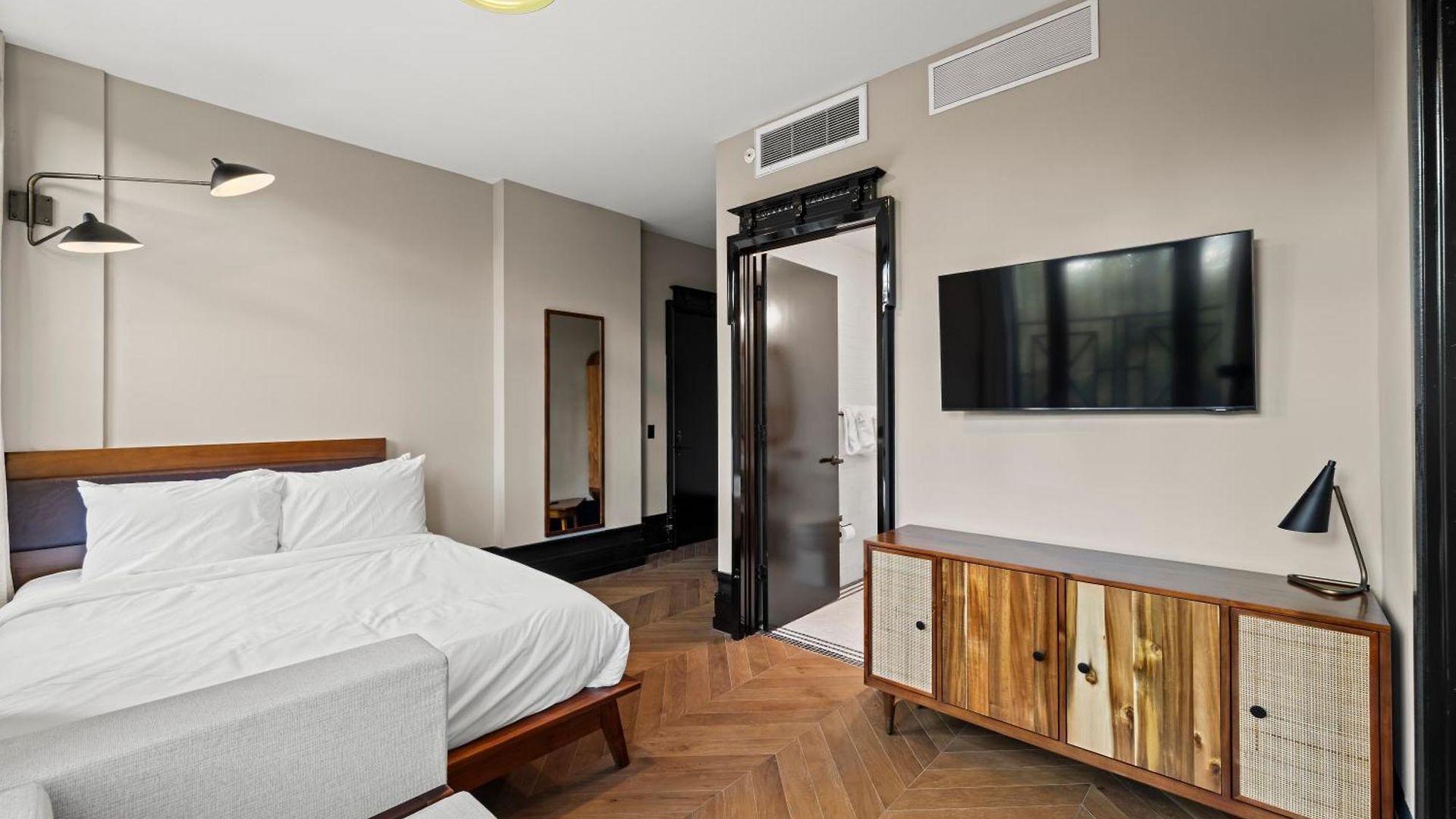Holiday home Freeman 303 By Rove Travel - 1br With Shared Amenities *