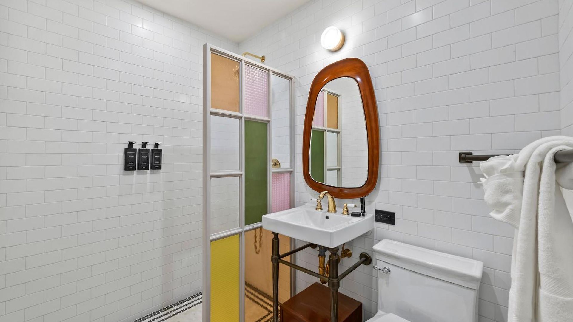 Freeman 903 By Rove Travel - 1br With Shared Amenities * New York