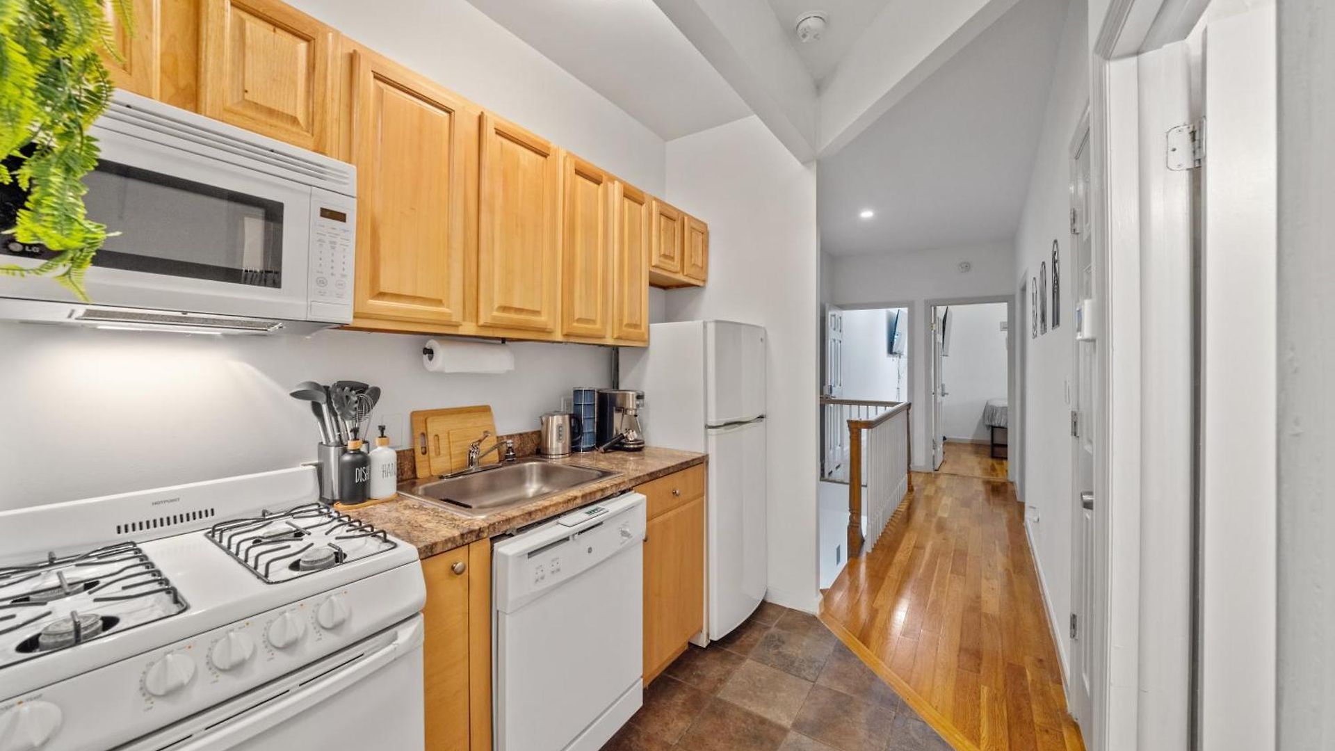 Times Square Heart - The Global Nook - Cozy Private Guest house New York