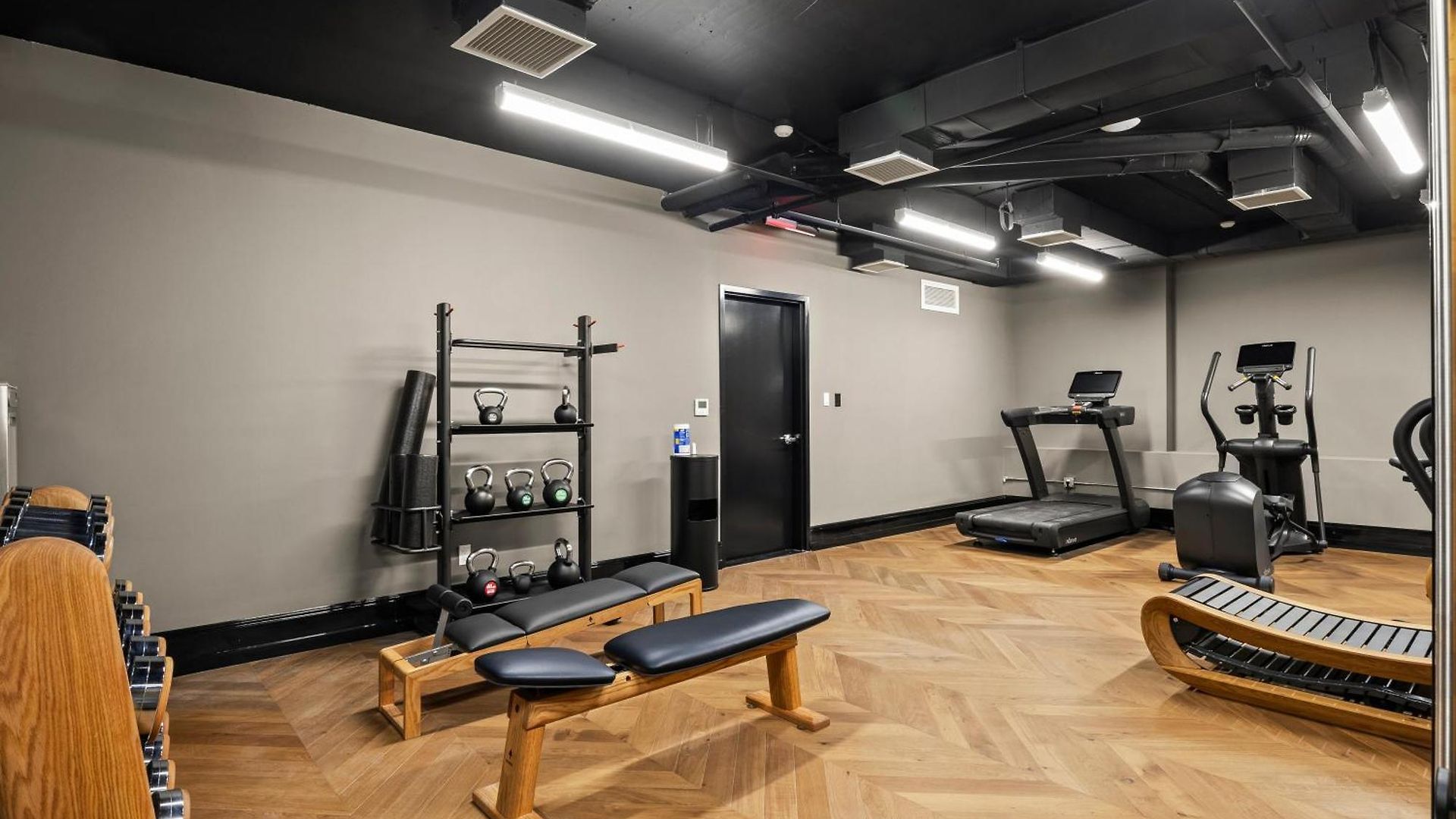 Freeman 901 By Rove Travel - With Shared Amenities * New York