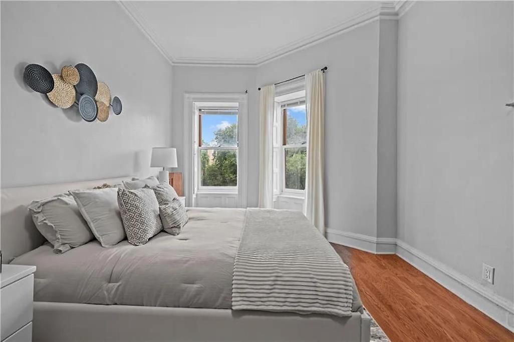 Tranquil 2 Bedroom In Brooklyn Apartment *