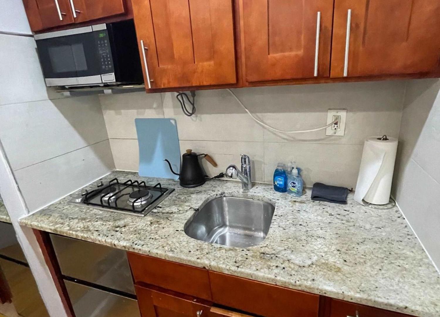 Union Square With Kitchen -shared Bathroom Apartment