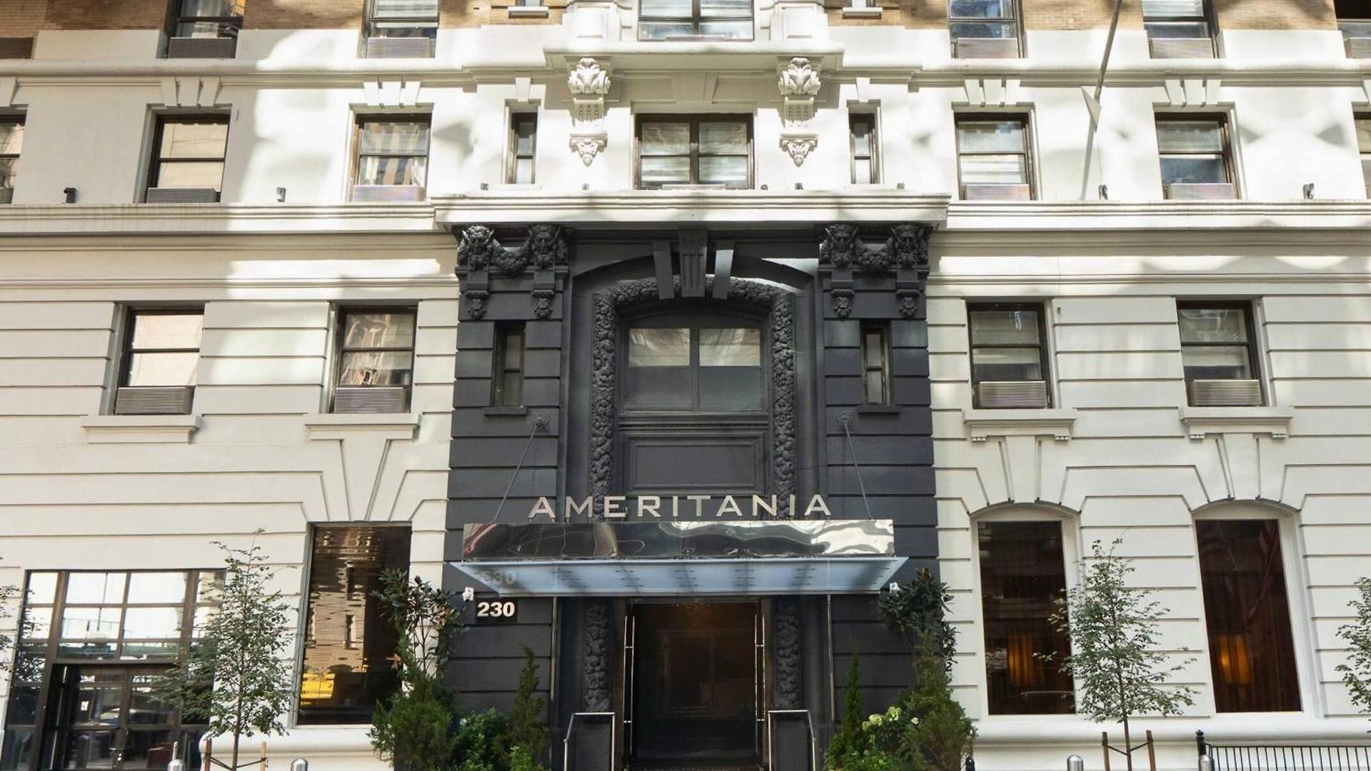 Ameritania At Times Square 4*
