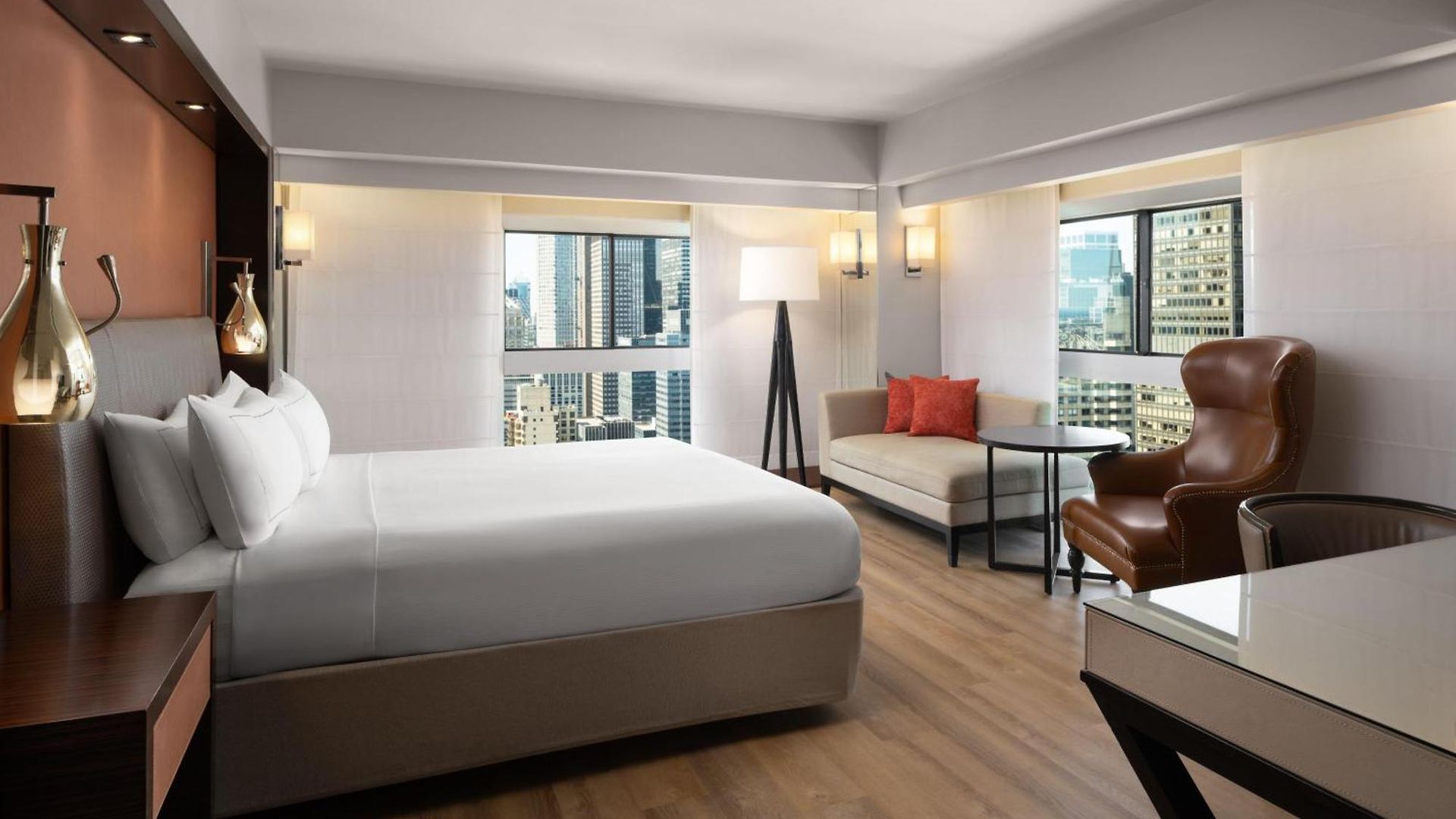 Millennium Hilton One Un Plaza Hotel 4*