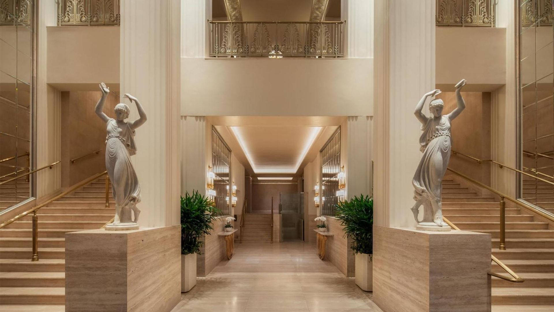 Hotel Waldorf Astoria 5*