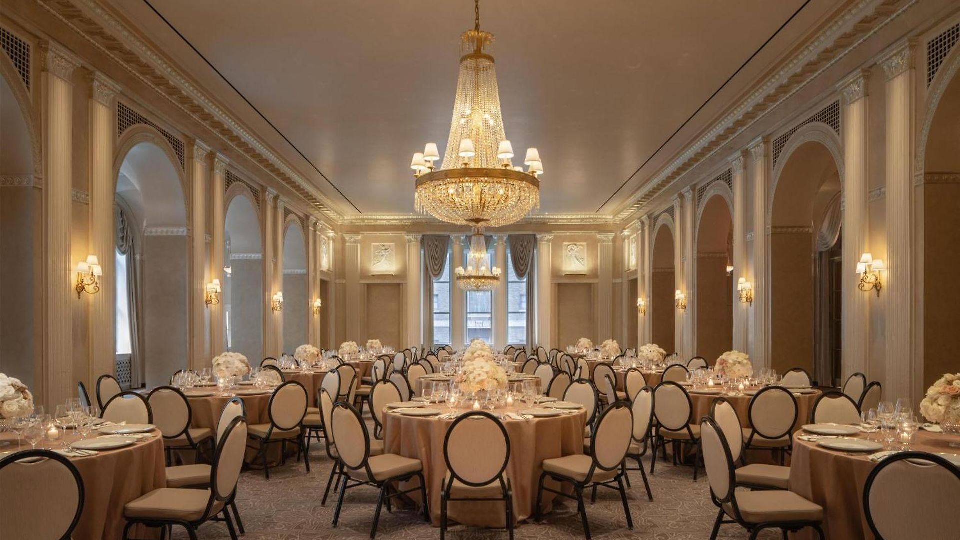Waldorf Astoria Hotel 5*