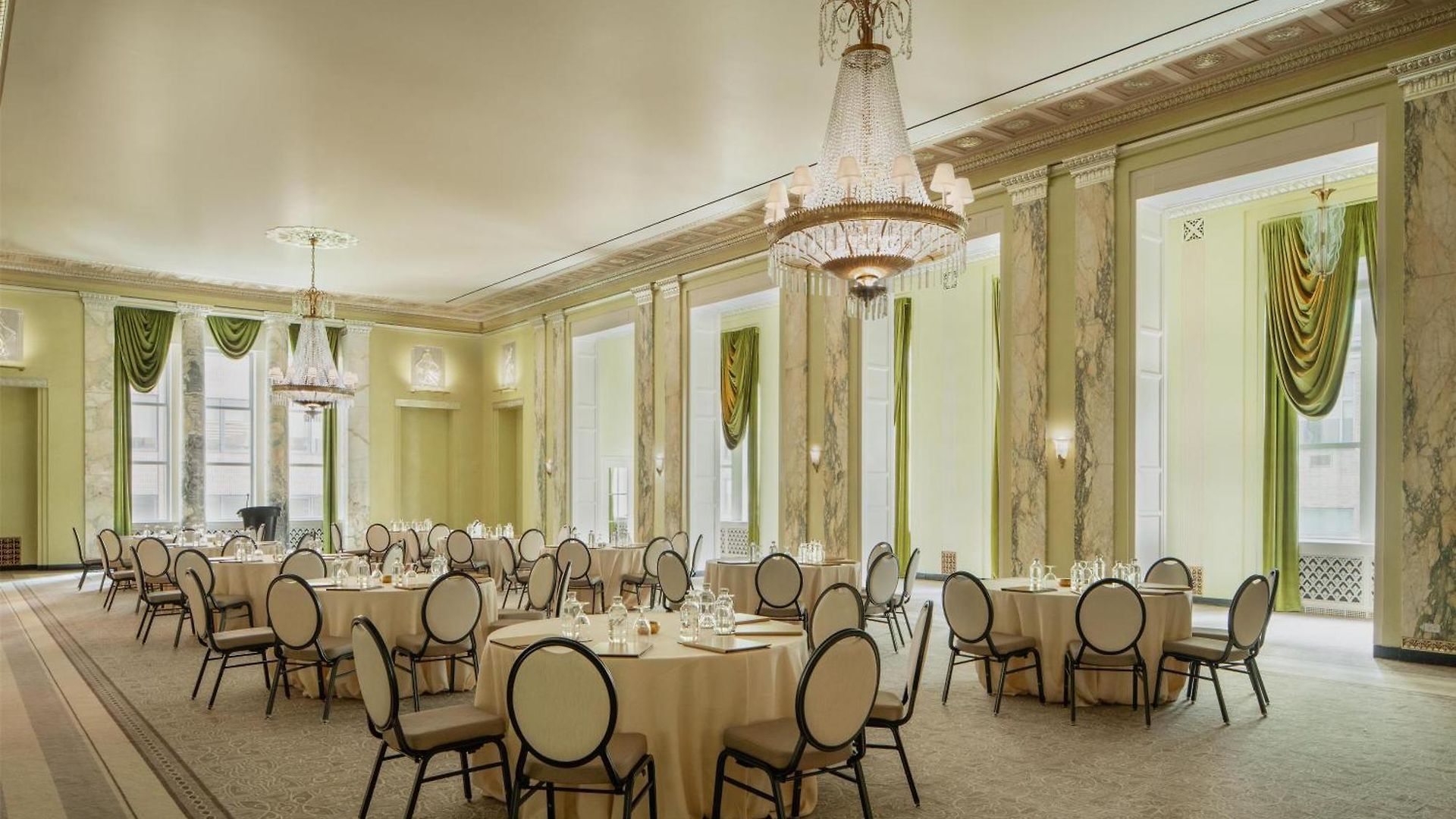 Waldorf Astoria 5*