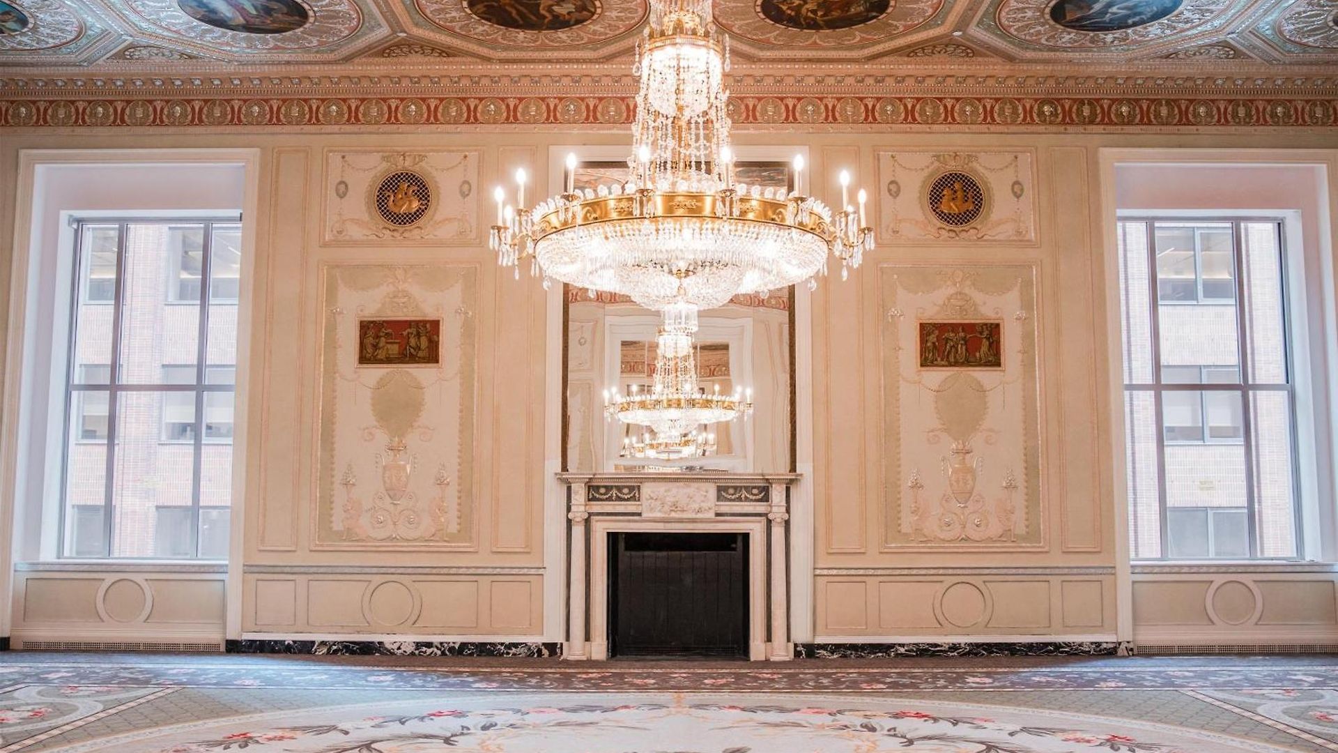 Waldorf Astoria Hotel 5*