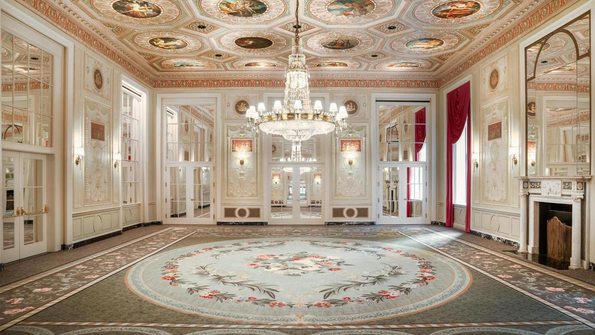Hotel Waldorf Astoria 5*