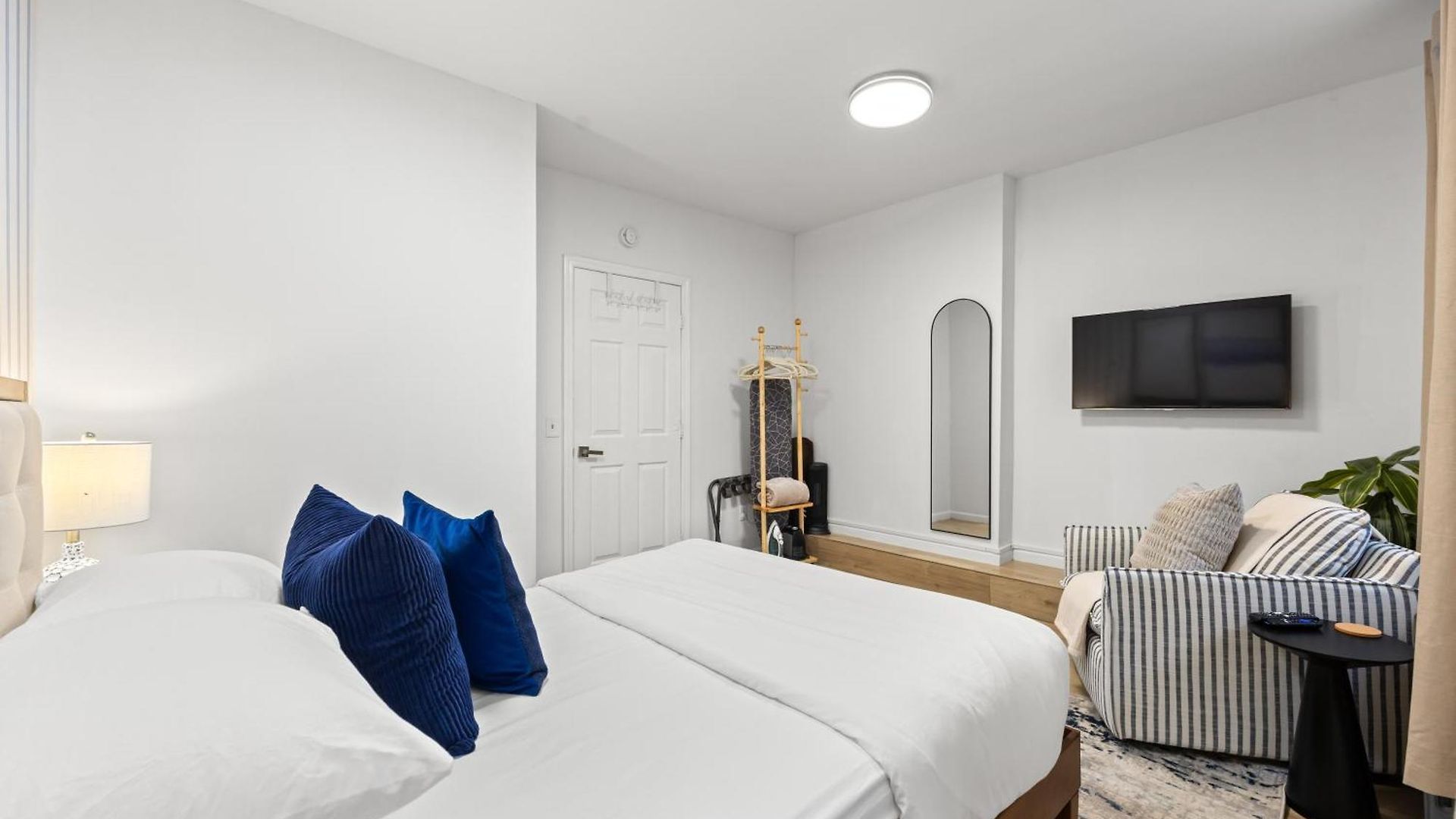 Apartment 2br In Times Square Near Restaurants New York