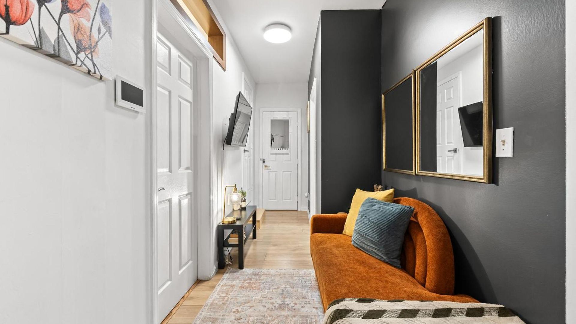 2br In Times Square Near Restaurants Apartment *