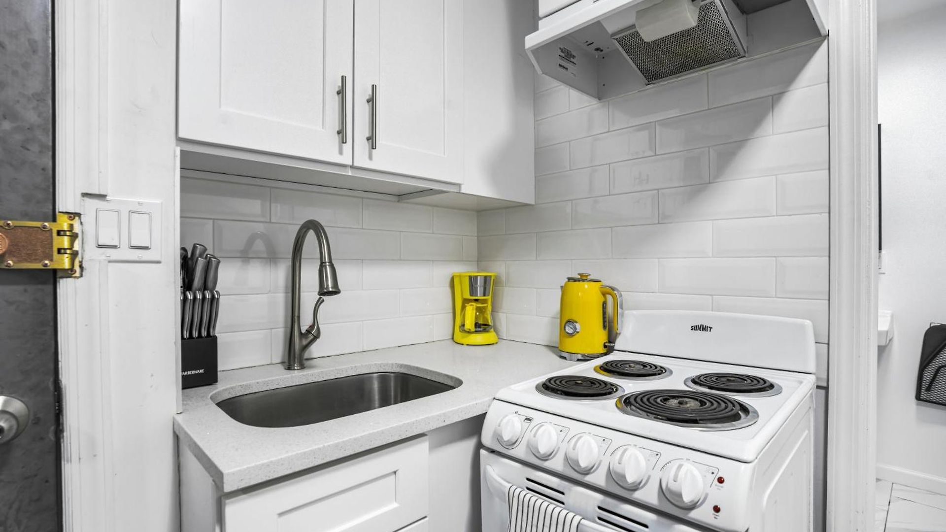 Homelike In The Heart Of China Town Apartment *