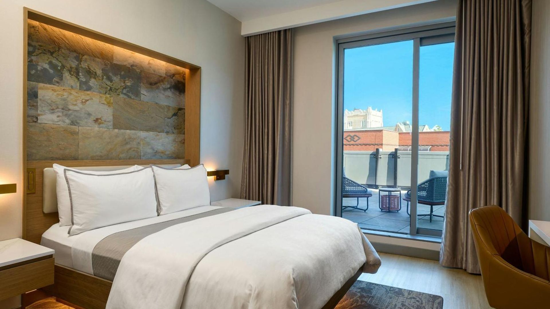 The Westin Flushing Laguardia Airport Hotel