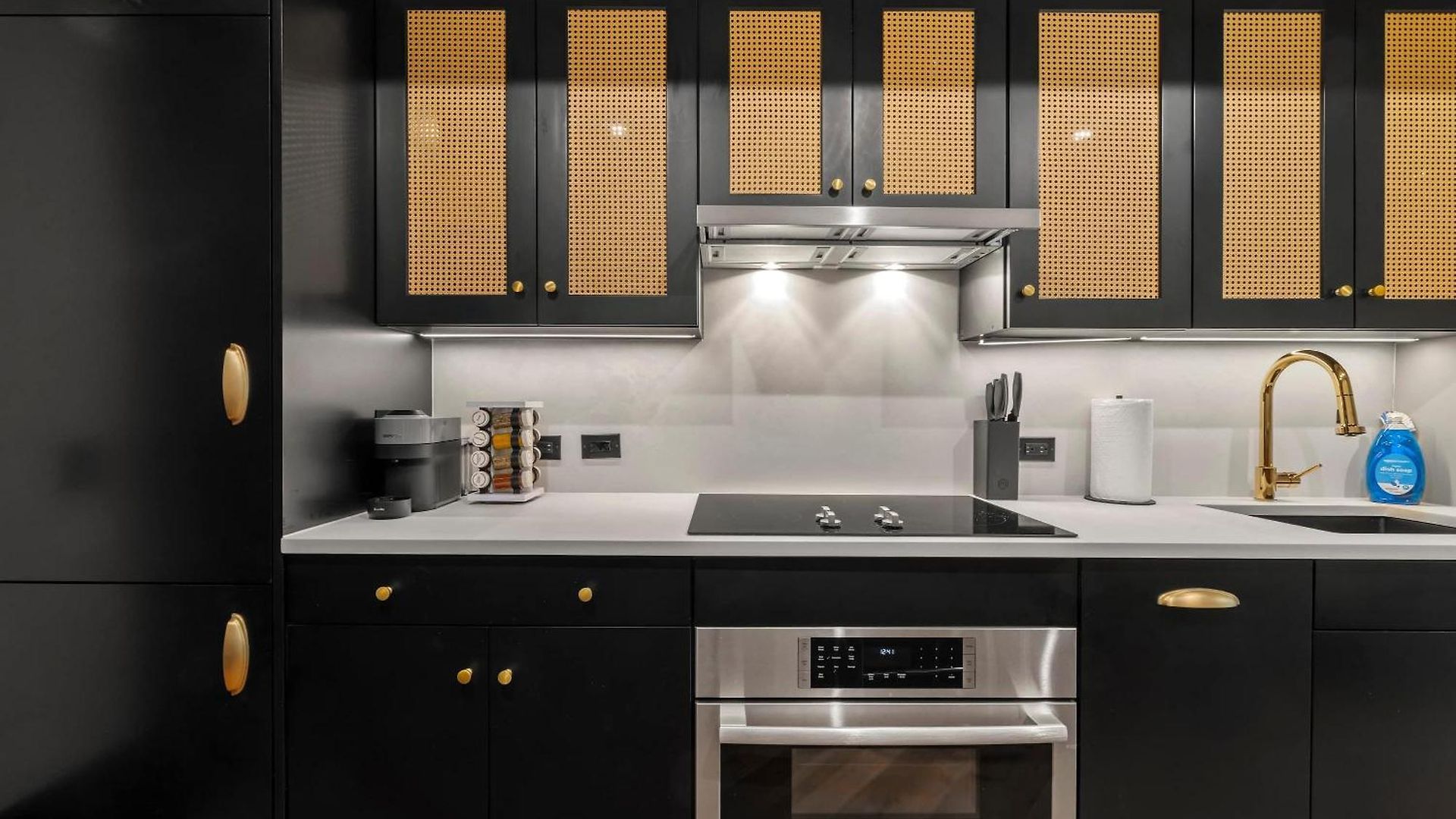 Holiday home Freeman 201 By Rove Travel - 2br With Shared Amenities New York