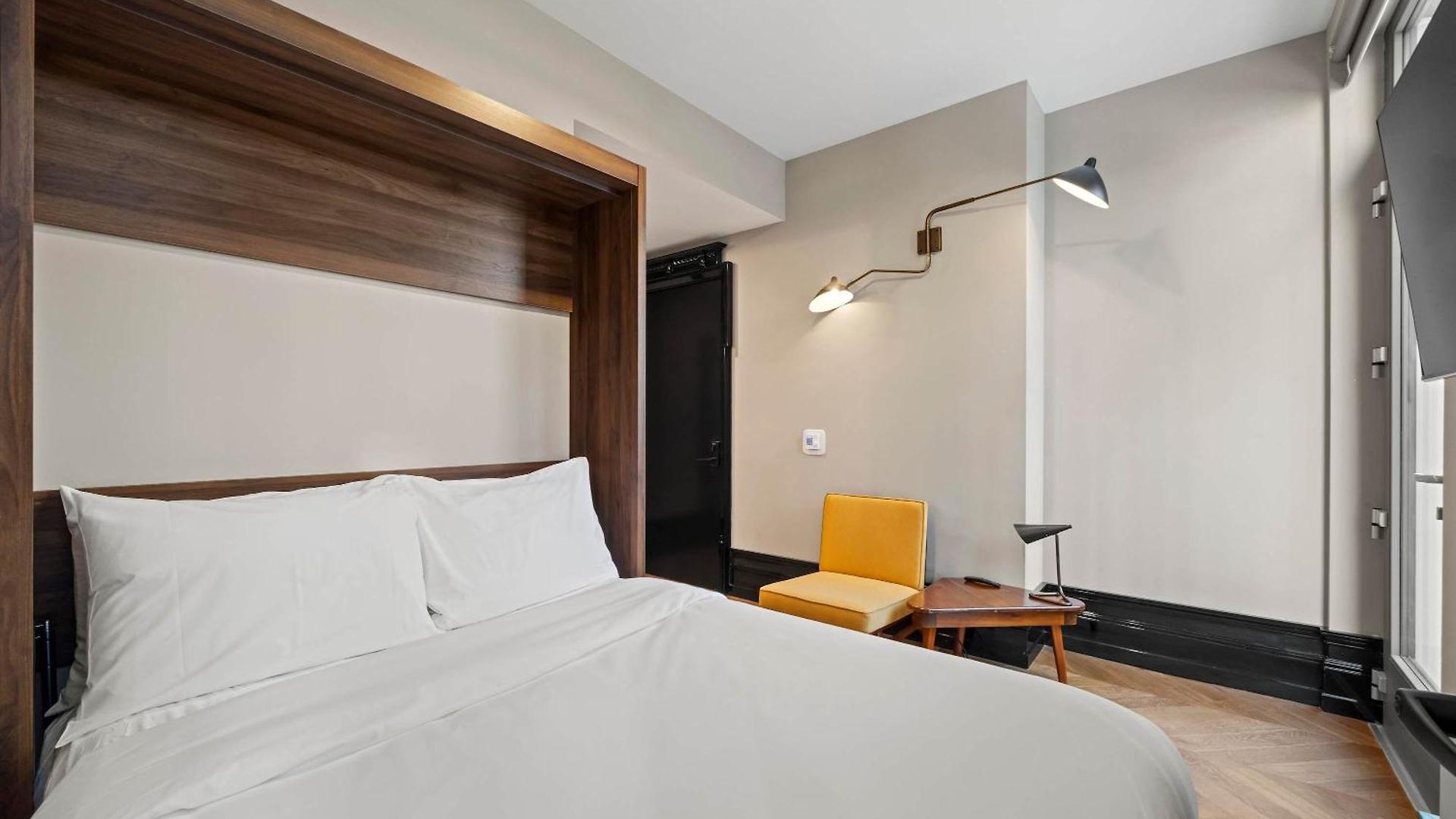 Holiday home Freeman 201 By Rove Travel - 2br With Shared Amenities