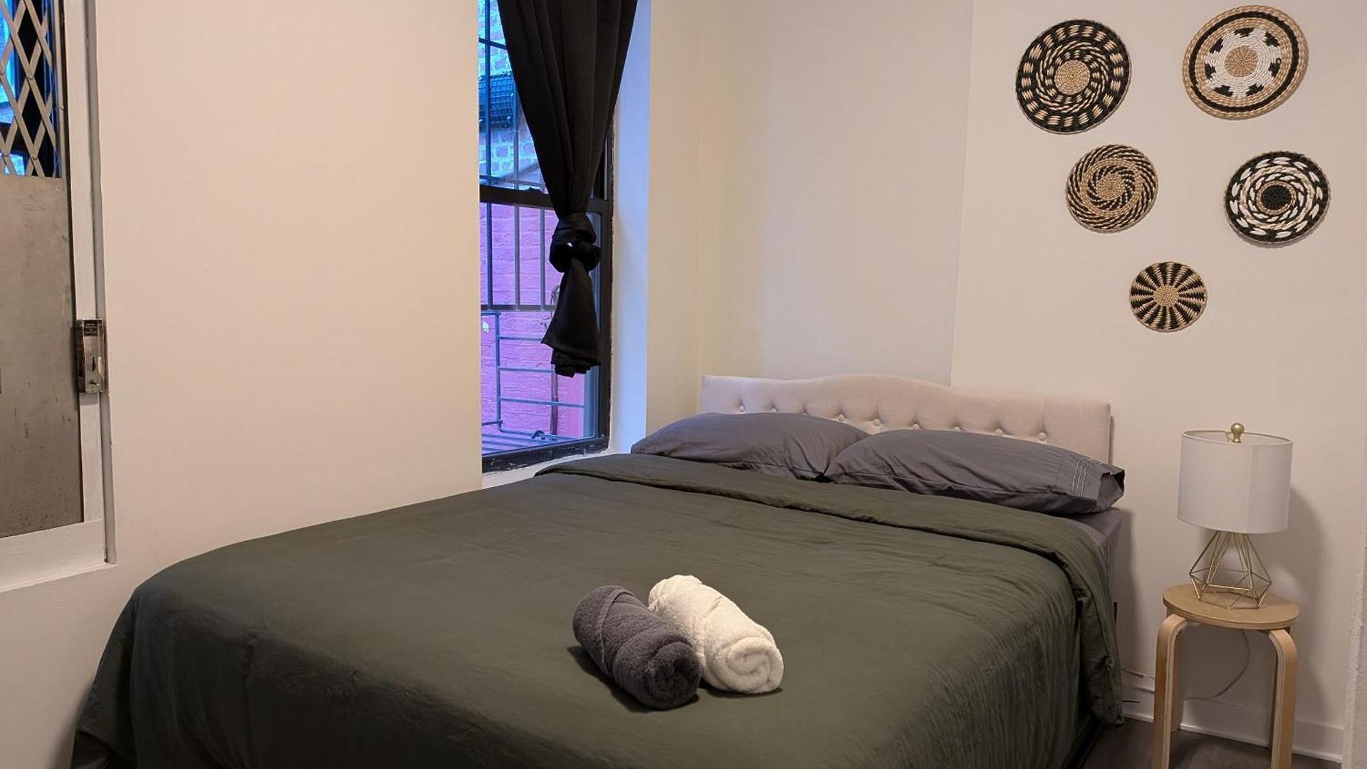 Near Times Square Manhattan Guest house New York