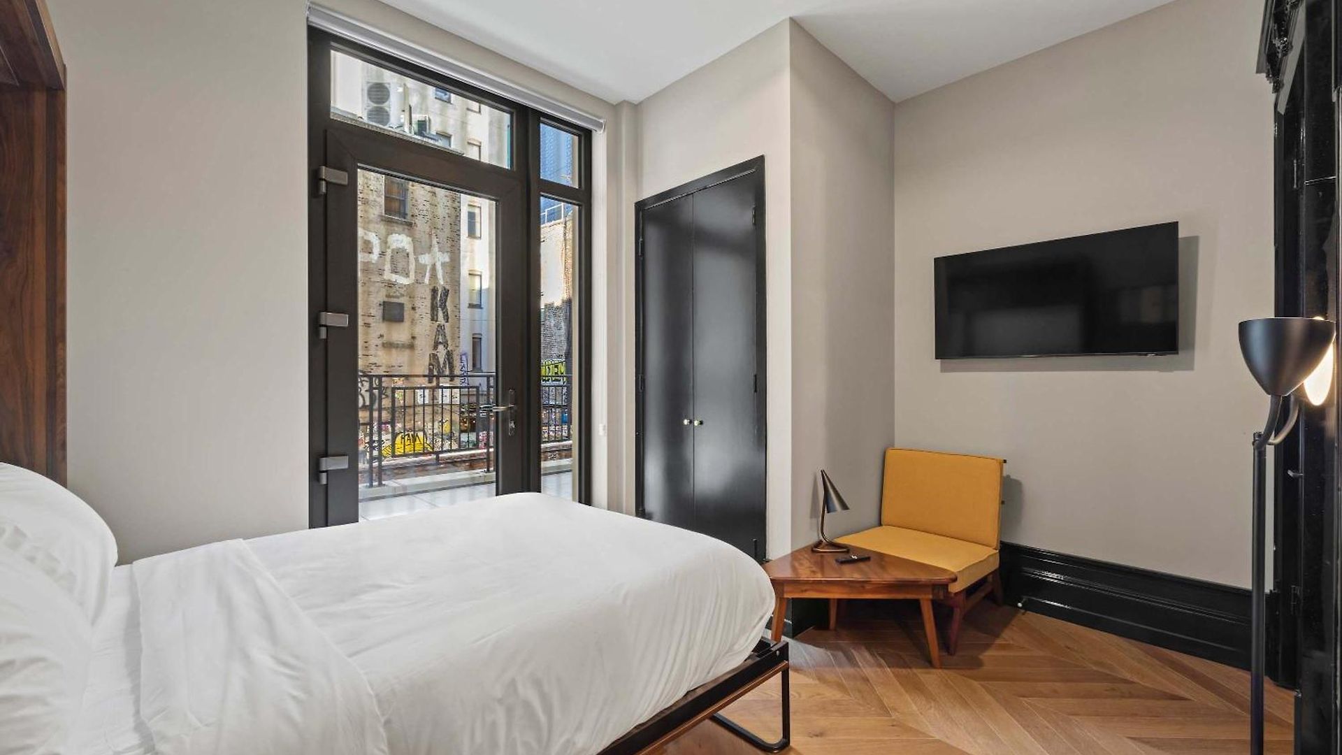 Holiday home Freeman 201 By Rove Travel - 2br With Shared Amenities New York