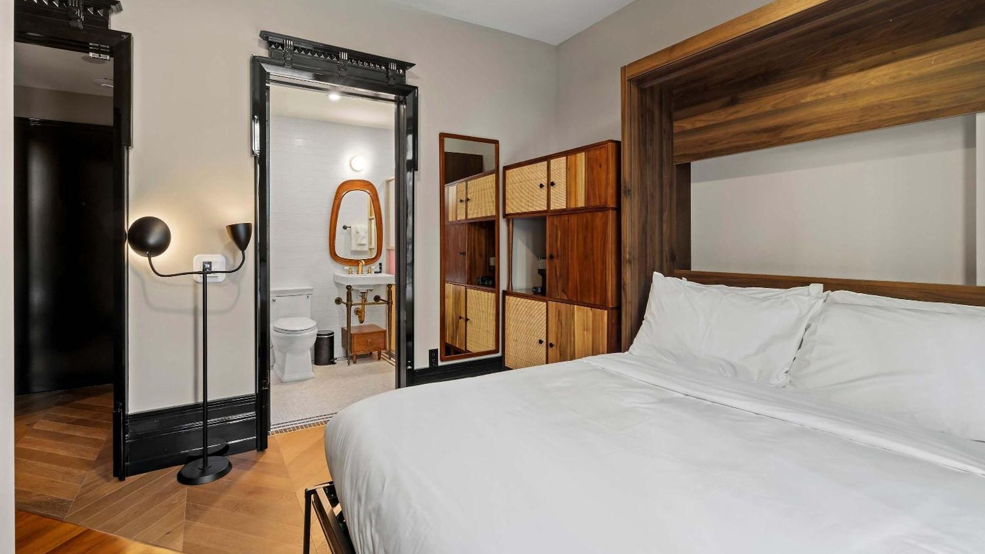 Holiday home Freeman 201 By Rove Travel - 2br With Shared Amenities *