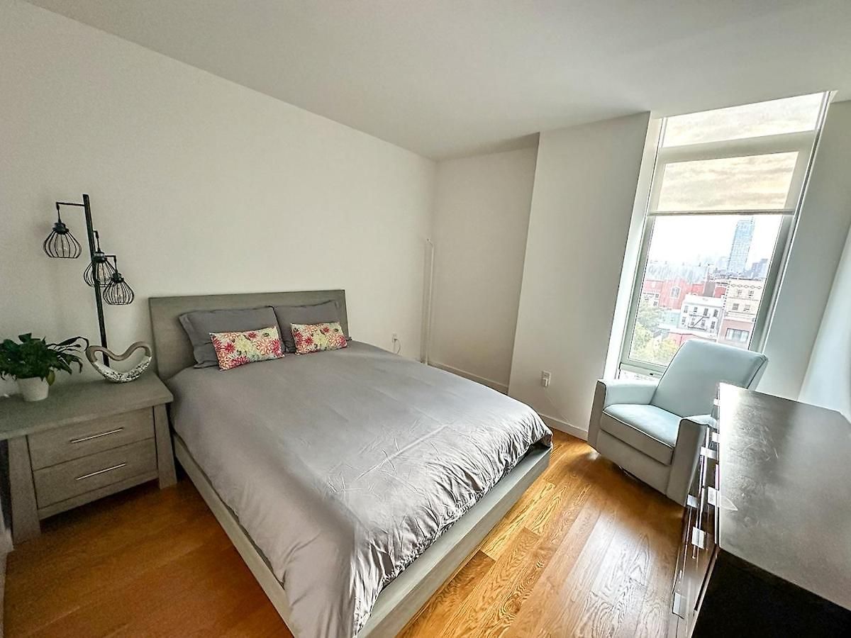 Penthouse In Greenpoint *