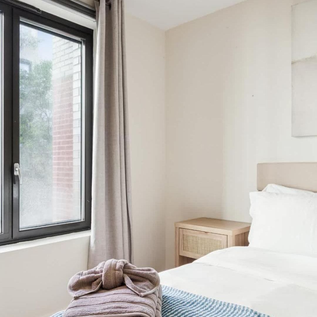 Apartment Stylish 2-bedroom Near Park - Laundry - Elevator *