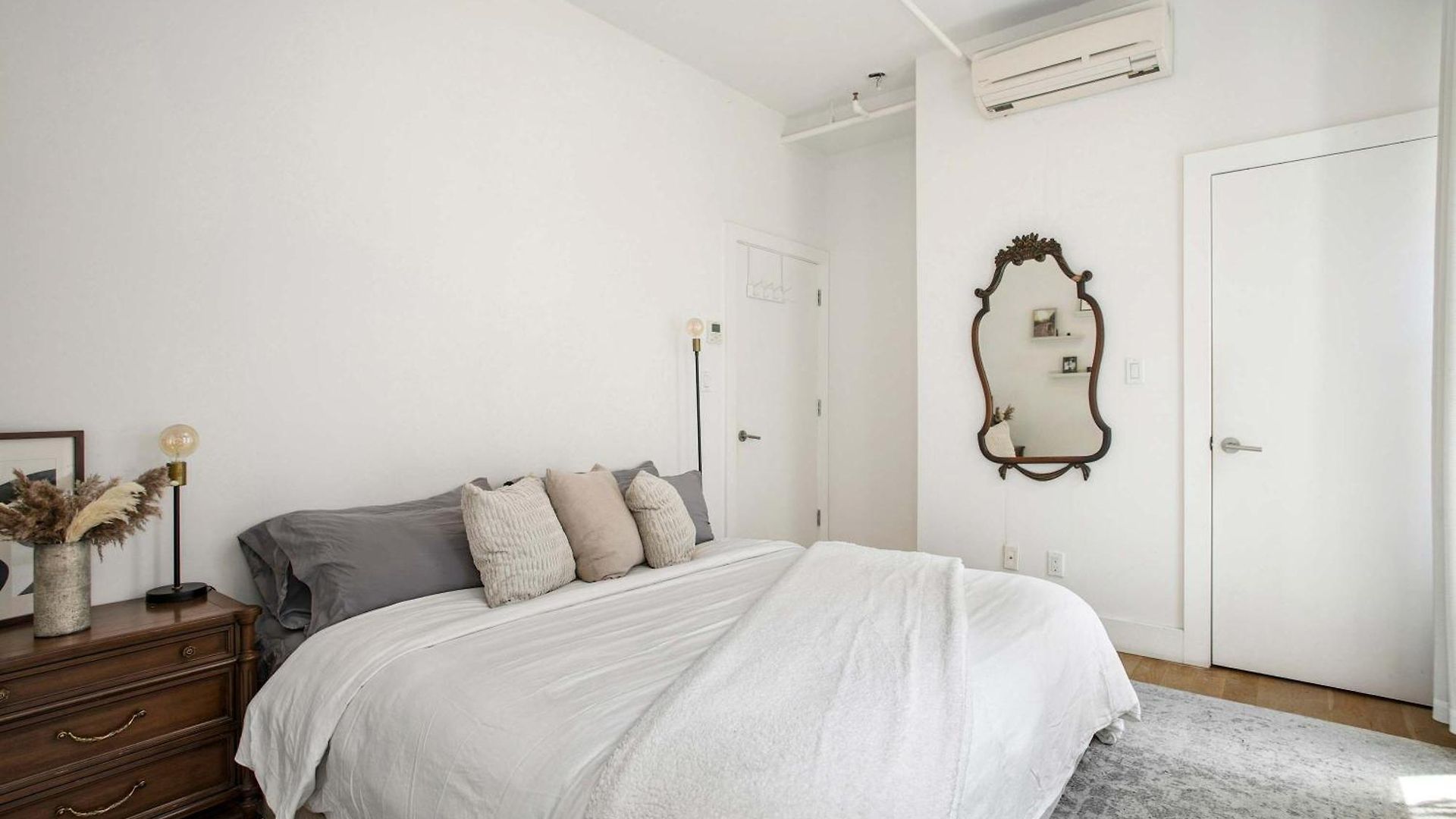Beautiful And Spacious 2 Bed 2 Bath - Elevator New York