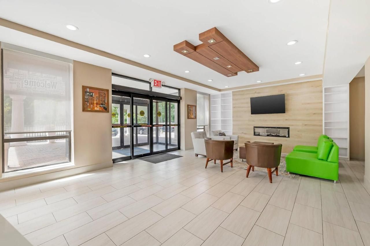 Country & By Radisson, Staten Island Hotel 3*