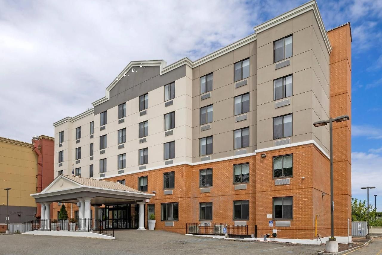 Country & By Radisson, Staten Island 3* New York