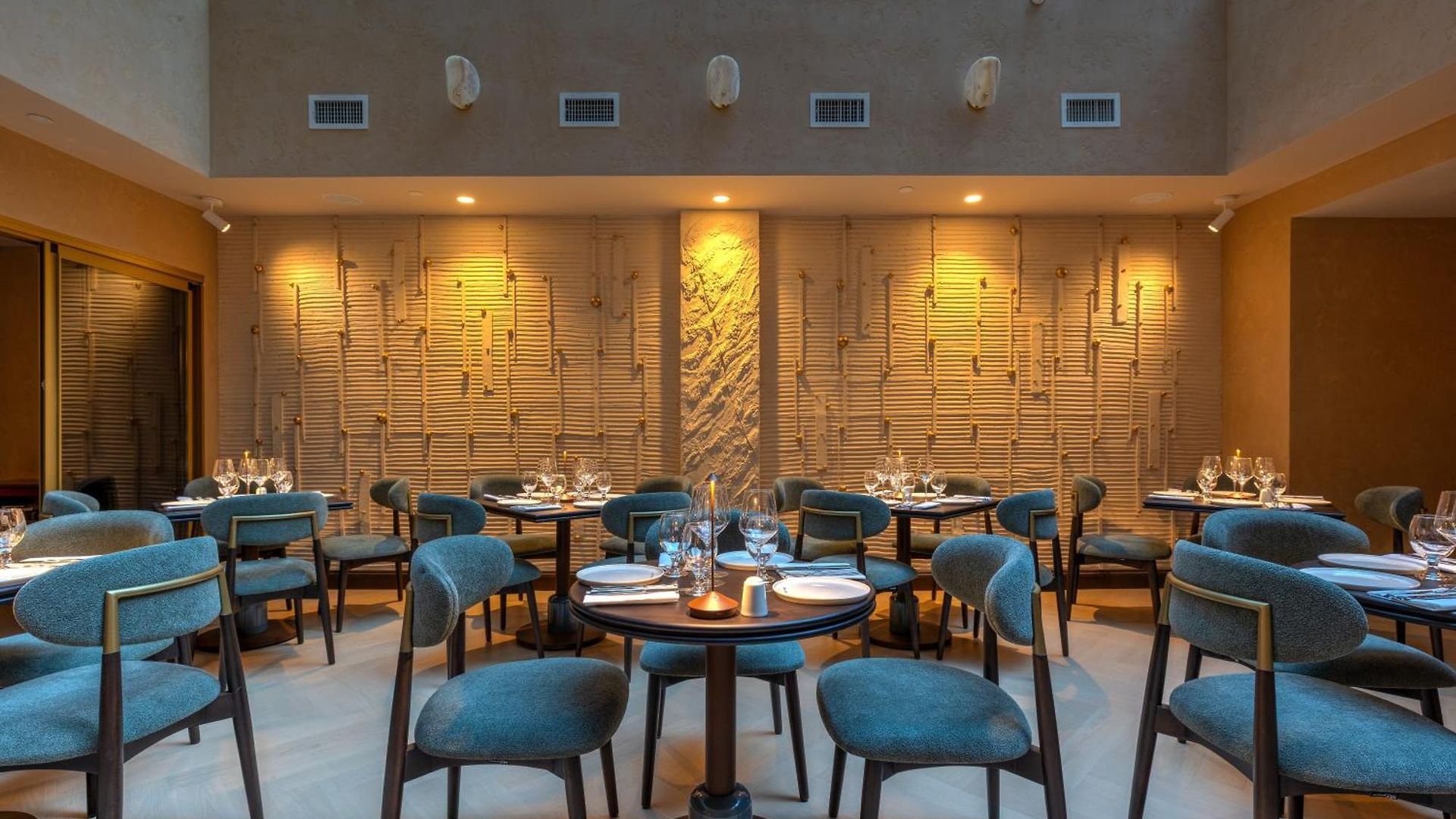Four Points By Sheraton Manhattan Soho Village 3*