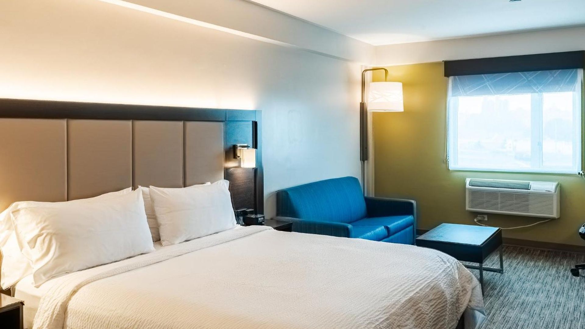 Express Maspeth By Ihg New York