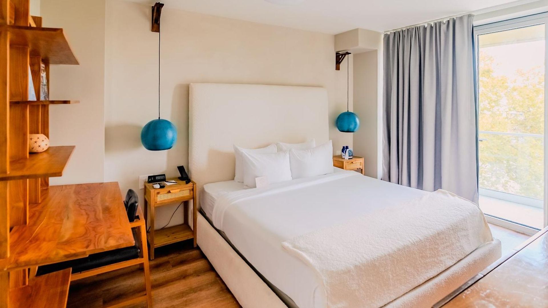 Coda Williamsburg Hotel