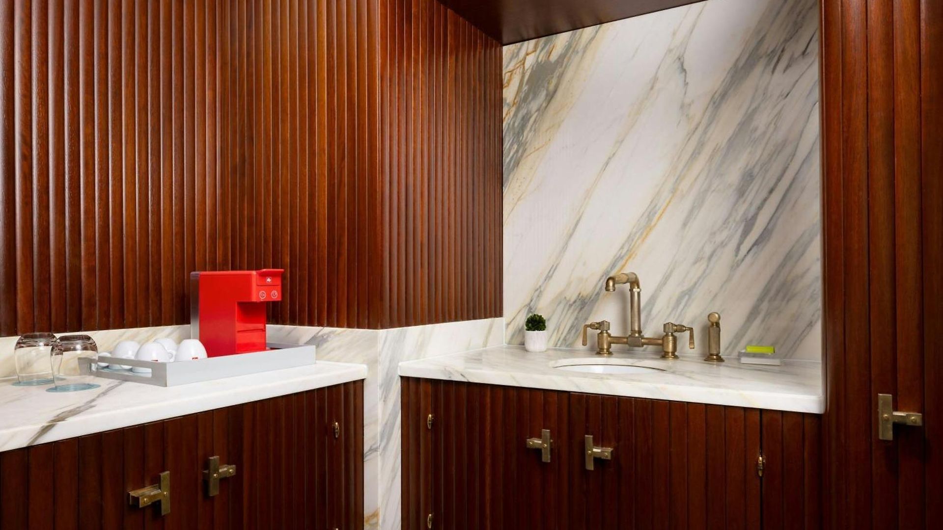 Le Meridien New York, Park