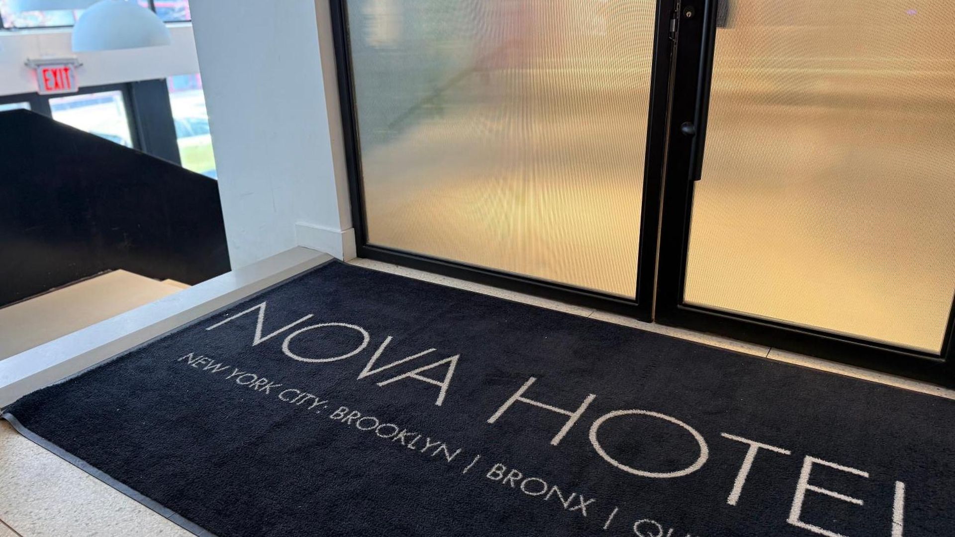 Nova Brooklyn Hotel 3*