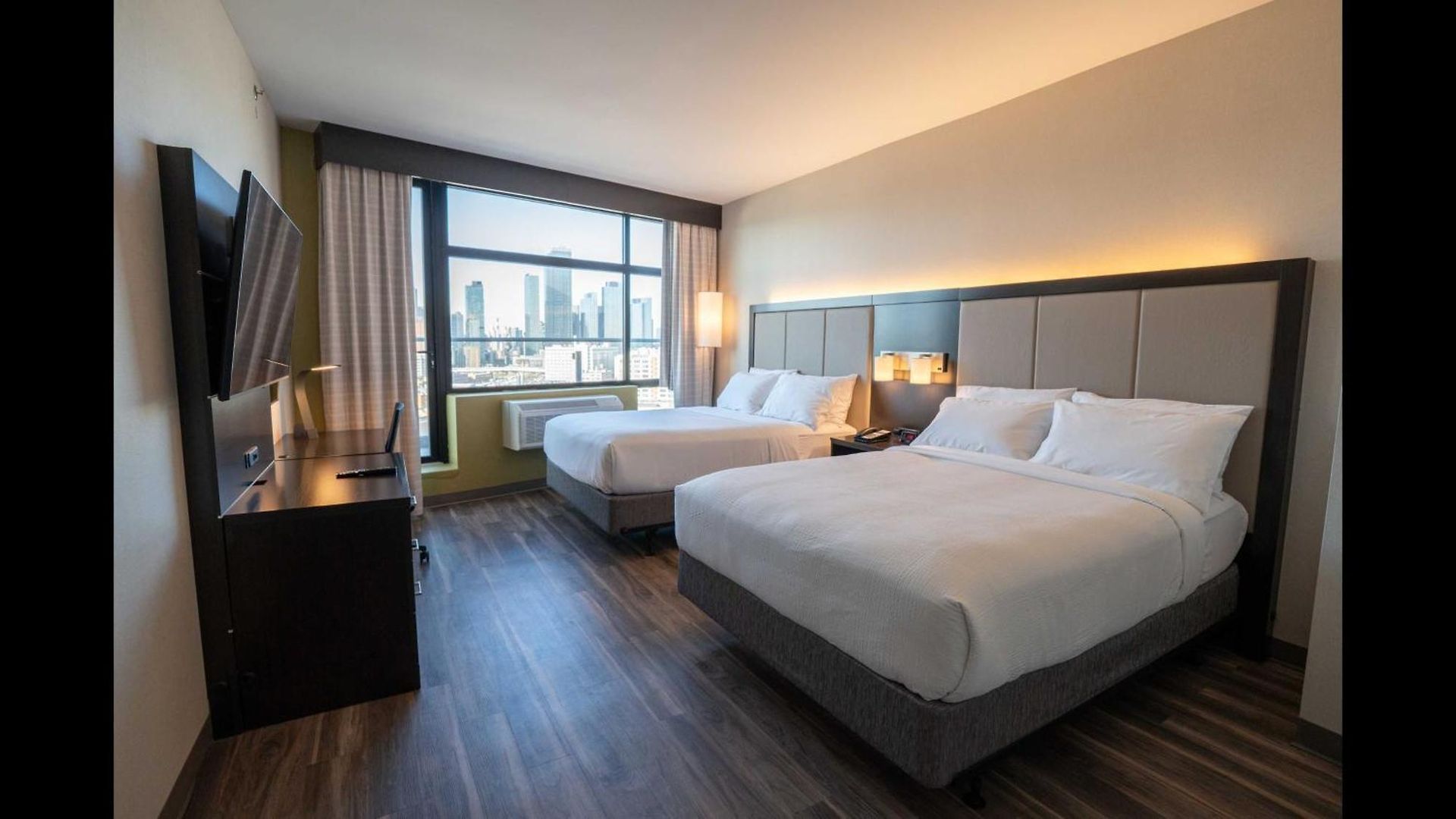 Express Long Island E - By Ihg Hotel New York