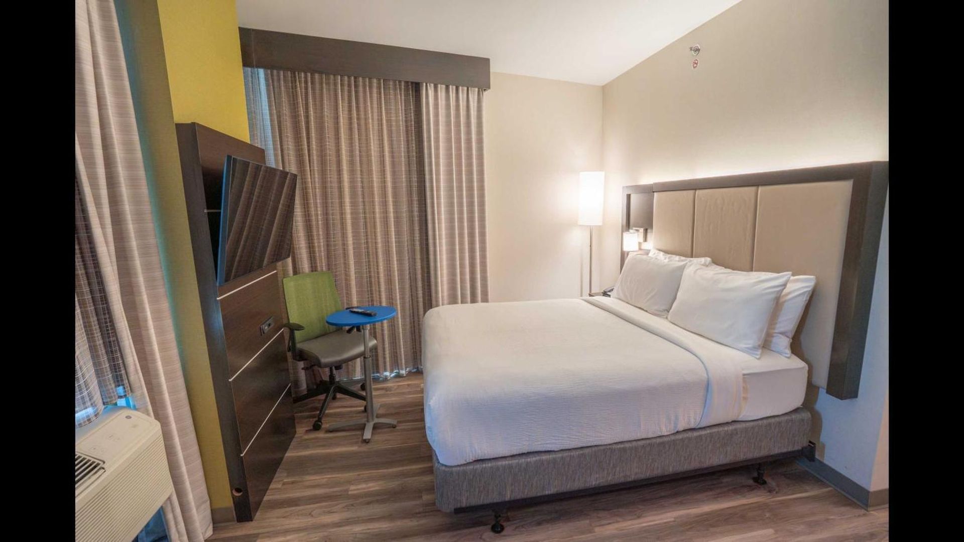 Express Long Island E - By Ihg Hotel New York