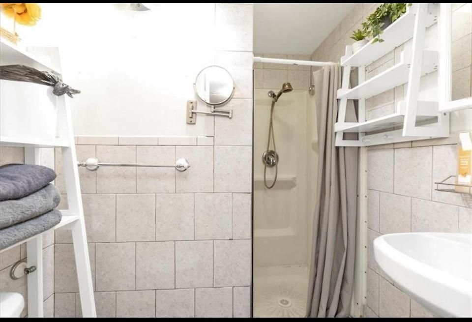 Large 3-bedrooms/2-bath Apt, One Block To Train New York