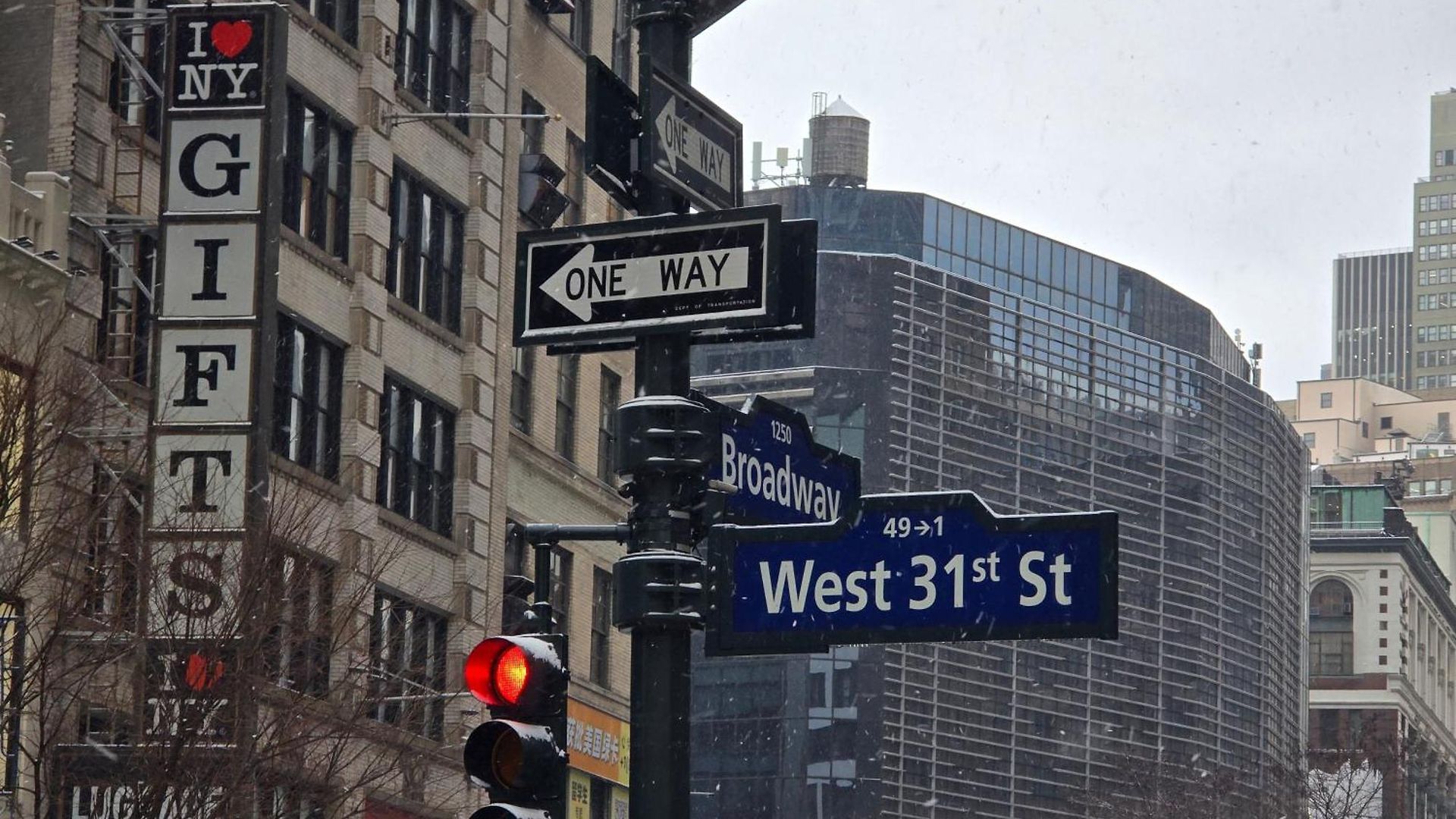 Metropolitan Manhattan Apartment *