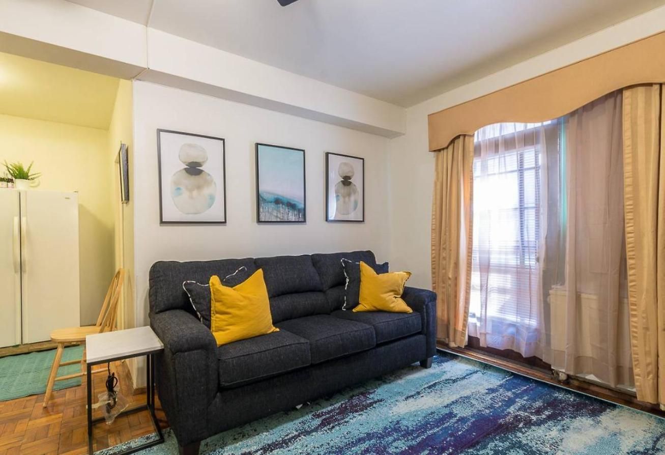 Sunny Fully Furnished In Chelsea *
