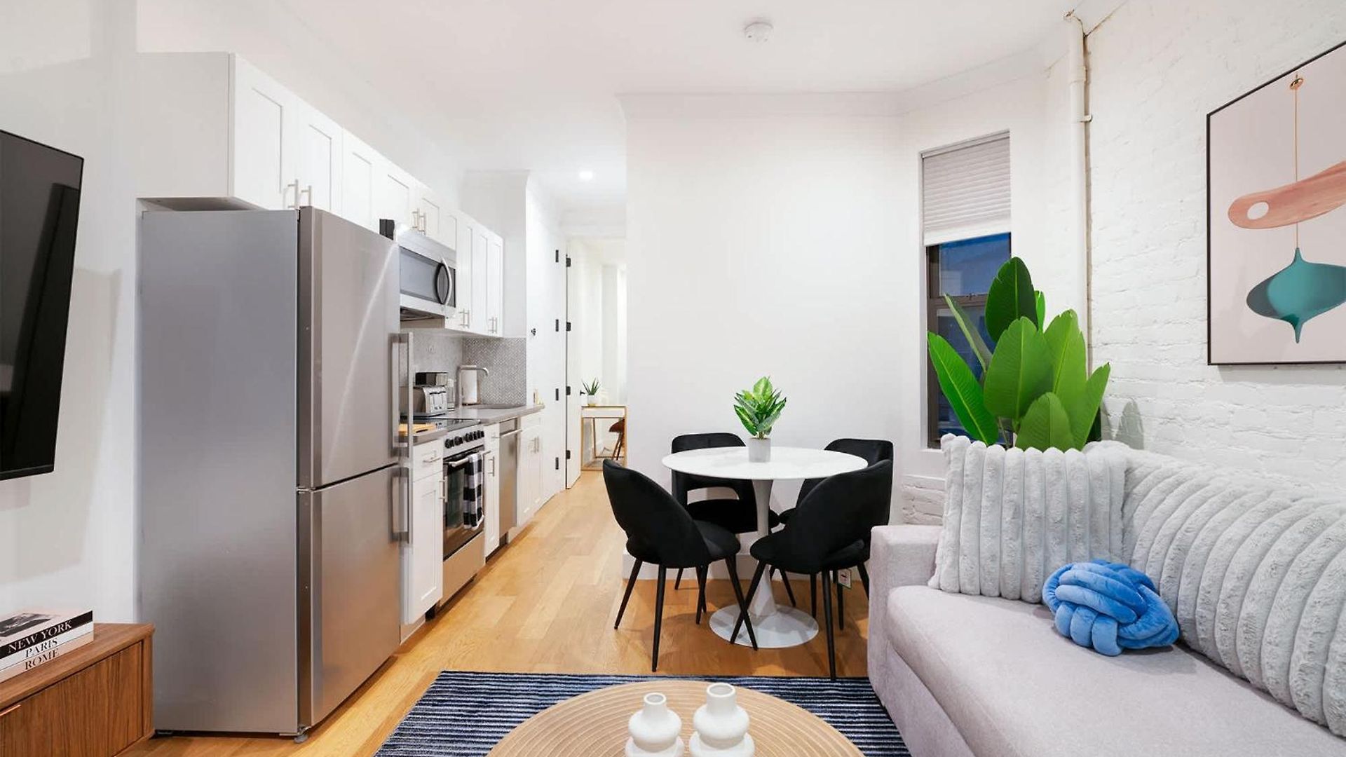 1290-8 New Renovated 2 Bedrooms In Ues *
