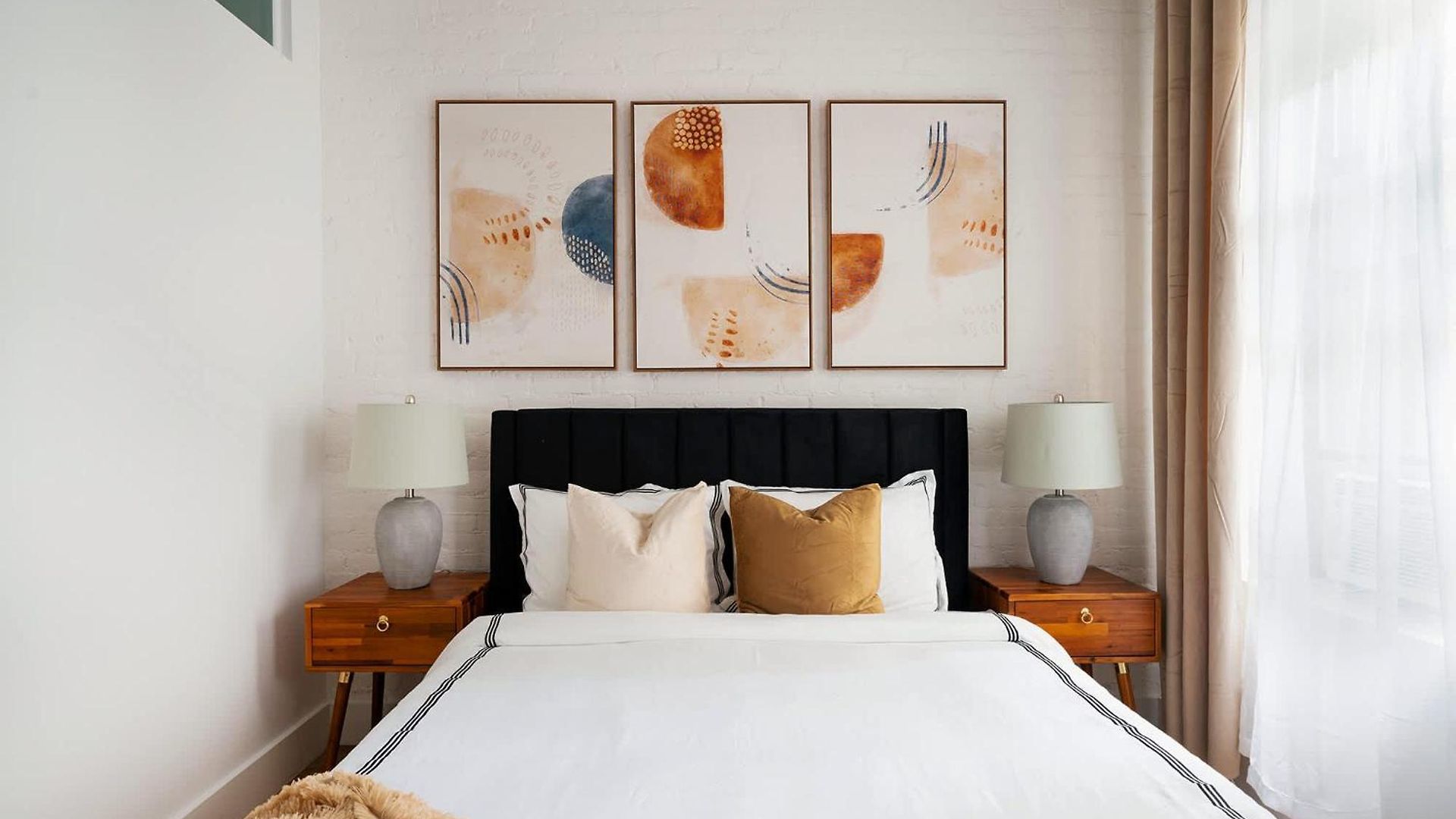 1290-8 New Renovated 2 Bedrooms In Ues Apartment